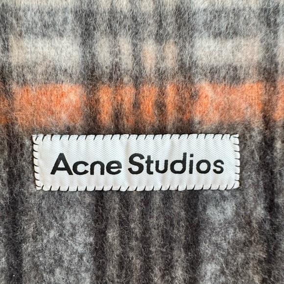 Acne Studios Fringe Scarf - Picture 5 of 13